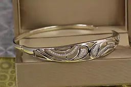 Браслет бенгл Xuping Jewelry туманний ранок 57 мм 11 мм на руку від 16 см до 18 см сріблястий - мініатюра 2
