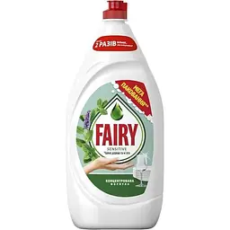 Засіб для миття посуду FAIRY 1.35л Сенситив Чайне дерево та м'ята