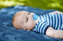 Пустушка Philips Avent Ultra Soft, 0-6 місяців для хлопчика, 2 шт. (SCF222/20) - мініатюра 4