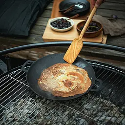 Сковорода-садж чавунна для гриля Fiskars Norden, 30 см (1066432) - мініатюра 7