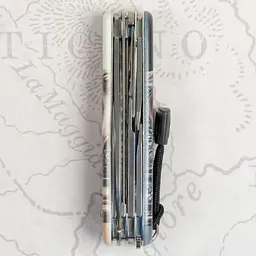 Складаний ніж Victorinox HUNTSMAN ZODIAC Шаховий кінь 1.3713.3.Z5310pk - мініатюра 9