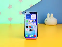 Смартфон Apple iPhone 15 Pro 128GB White Titanium (MTUW3) Б/В [172841] - мініатюра 2