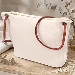 Жіноча трапецієподібна сумка на плече з натуральної шкіри Vintage 22396 біла