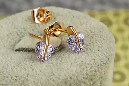 Сережки гвоздики Xuping Jewelry бузковий фіаніт у формі сердечка 10 мм золотисті - мініатюра 2