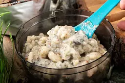 Паста з копченою куркою та грибами Харчі у соусі Бешамель 100% Cублімат 85 г - мініатюра 3