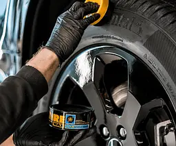 Чорніння для шин SOFT99 Tire Black Wax 170 г воскове покриття для гуми - мініатюра 4