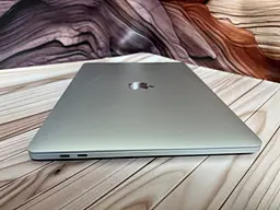 Ноутбук Apple MacBook Pro 13" 2020 i7-1068NG7/32/512 (C02DW1LBML87) Б/в - мініатюра 6