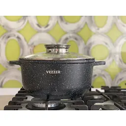Каструля Vezzer з кришкою та силіконовими накладками на ручки 24 см 4.5 л чорна (VZ8006) - мініатюра 10