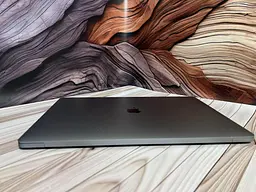 Ноутбук Apple MacBook Pro 16" 2019 i7-9750H/32GB/512GB (C02DR63VMD6R) Б/в - мініатюра 8