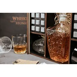 Подарунковий набір Whiskey Stones камені для віскі в дерев'яному пеналі №8 + декантер і 4 склянки Rocco Dedalo + щипці + мішечок - мініатюра 5