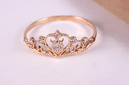 Каблучка-корона з червоного золота з фіанітами 16 K-0055