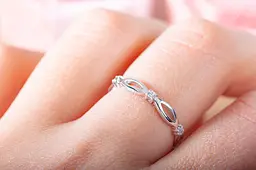 Каблучка з родієвого срібла з фіанітами 22 SK-0008 - мініатюра 7