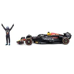 Автомодель з фігуркою Bburago Oracle Red Bull Racing RB20 (18-28060 (#1)) - мініатюра 4