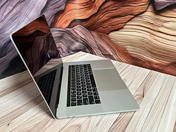 Б/в Ноутбук Apple MacBook Pro 15" 2017 A1707 i7-7820HQ/16/500 (C02V521SHTD8) - мініатюра 4