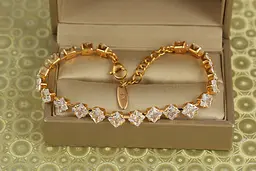 Браслет Xuping Jewelry Льодяні ромби з білими каменями 17 см золотистий
