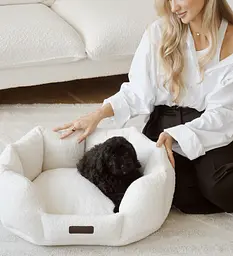 Лежак ортопедичний для собак "Shell Teddy" молочний М (60*80см) - мініатюра 3