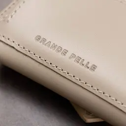 Жіноче компактне шкіряне портмоне Grande Pelle 11520 бежеве - мініатюра 10