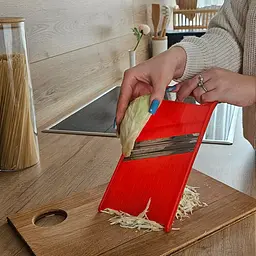 Ручна пластикова шатківниця з двома лезами (13 х 28 см), Kitchette Червоний 84586 - мініатюра 2