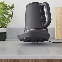 Електрочайник Electrolux E7K1-6BP 1.7 л (00000021038) - мініатюра 5
