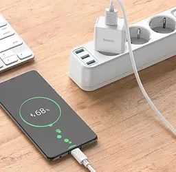 Універсальна зарядка для телефона Hoco C106A Leisur 10.5 Вт/2.1 A кабель MicroUSB 1 порт USB блок живлення з дротом Білий - мініатюра 7