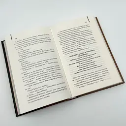 Крадійка книжок - Зузак Маркус | Клуб Сімейного Дозвілля, книга українською, нова, тверда - мініатюра 5