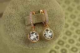 Сережки підвіски Xuping Jewelry Сваровські кружечки білі хамелеон 2,8 см золотисті