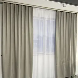 Мікровелюрові штори сіро-бежевого кольору 2шт. 150х270 з білим шифоновим тюлем 400х270, на тасьмі ALBO pbe0052656 - мініатюра 2