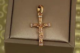 Хрестик Xuping Jewelry хрестик із двома фіанітами по краях 2,5 см золотистий