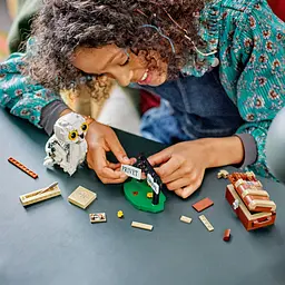 Конструктор LEGO Harry Potter Гедвіґа на Тисовій вулиці 4, 337 деталей (76425) - мініатюра 3