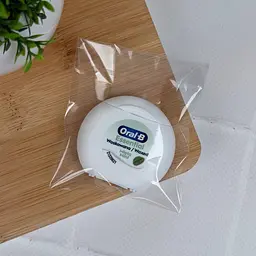 Зубна нитка Oral-B Essential Floss Mint вощена (м'ятна), 50 м, без коробки