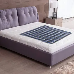 Багаторазова пелюшка для собак Derby Washable Reusable Pet Pee Pad Blue Plaid 60х120 см - мініатюра 3