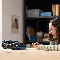 Конструктор LEGO Technic Автомобіль для перегонів Porsche GT4 e-Performance 834 деталі (42176) - мініатюра 8