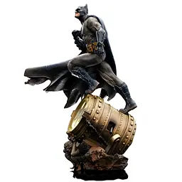 Статуетка DC Comics Batman Deluxe Exclusive - Art Scale 1/10 (Бетмен) 33 см - мініатюра 4