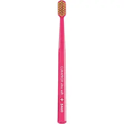 zubna-shchitka-curaprox-ultra-soft-5460-chervona-z-salatovym