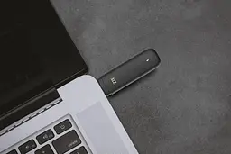 Маршрутизатор ZTE 4G USB Модем F30 Pro (F30 Pro) - миниатюра 5