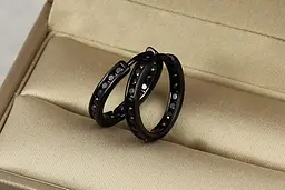 Серьги Xuping Jewelry одна дорожка с камнями бортики по краям с покрытием блэк ган 1,7 см черные - миниатюра 3