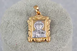 Ладанка Xuping Jewelry прямокутна з завитками Ісус Христос 2 см комбінована