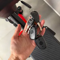 Електровелосипед EVOBIKE Nova S 500W 48V 12Ah з 2 сидіннями, корзиною та поворотниками, простий і надійний, для міста і села, червоного кольору - мініатюра 15