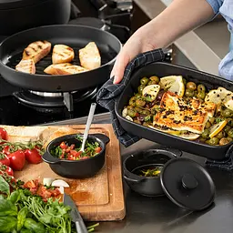 Міні-кокотниця з кришкою KitchenAid Matte Oven-to-table керамогранітна, 10 см, 0,3 л (CC004973-001) - мініатюра 4