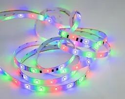 Світлодіодна стрічка RGB 3528, 4.5 м, біла, з пультом і блоком живлення - мініатюра 3