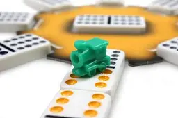 Настільна гра Tactic Мексиканський Поїзд (у метал. коробці) (Mexican Train) (54005) - мініатюра 4
