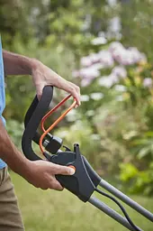 Газонокосарка акумуляторна Black+Decker BCMW3336L2 - мініатюра 8