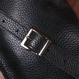 Шкіряна жіноча сумка бананка Shvigel 22х13.5х6 см sum0020201 - мініатюра 8