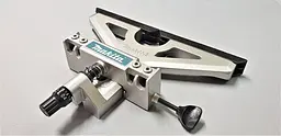 Направляюча (паралельний упор) для фрезера Makita M3600, M3602, MT360, MT362, RP0900, RP0910, RT0702C, RT0701C RP1110C, RP1111C, RP1800F, RP1801F, RP1802F, RP1803F, RP2300FC, RP2301F, RP2302F, RP2303FC, DRT50, RT001G (195136-9) - мініатюра 5