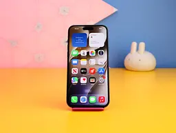 Смартфон Apple iPhone 15 Plus 256GB Black (MU183) Б/в [176999] - мініатюра 2