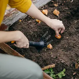 Сапа Fiskars Solid посадкова (1072100) - мініатюра 6