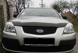 Дефлектор капоту мухобійка для Kia Rio 05-11 темный