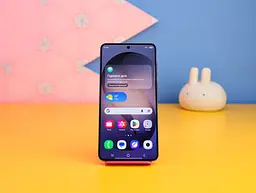Смартфон Samsung Galaxy S26 Plus 12/256 ГБ чорний (SM-S947BZKD) б/в [176261] - мініатюра 2