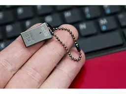 USB флеш накопичувач Silicon Power 32 GB Touch T01 (SP032GBUF2T01V1K) - мініатюра 4