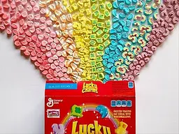 Сухий сніданок Lucky Charms Large Size 422 g - мініатюра 2